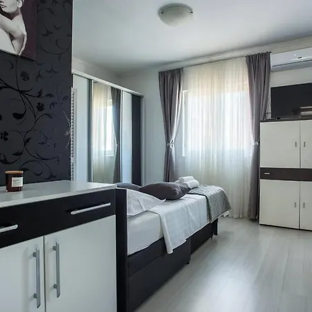 Daire Kerum Rooftop With Intex Pure