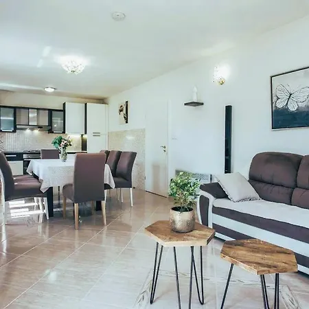 Kerum Rooftop With Intex Pure * Stobreč